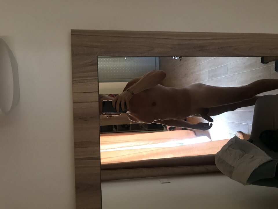 5B7D7055-632E-4DAF-A3F9-2AB479F15FF6.jpeg - essen70