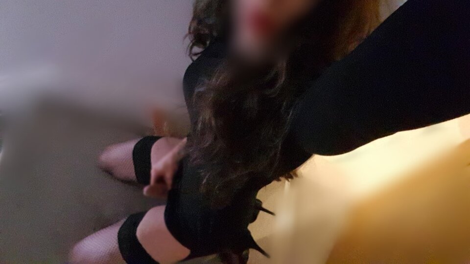 Point Blur_Aug182023_103508.jpg - kamilam1986