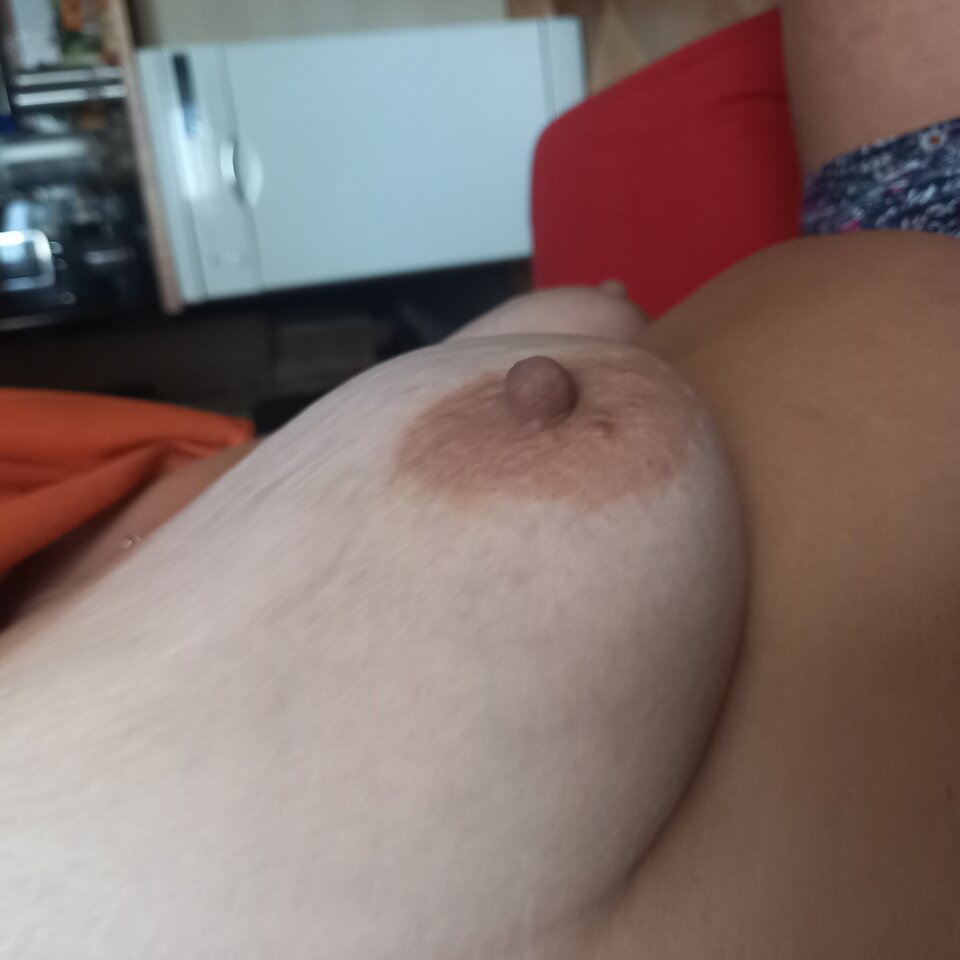 czy ta pierś jest ładna? - AdasiW