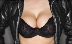 W staniku ( , )( , )