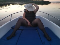 Gdy nieznajomy zabierze Cię na łódź. 