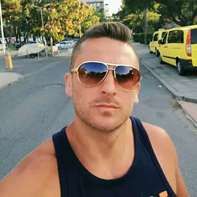 DOMINIKWISNIEWSKI8333