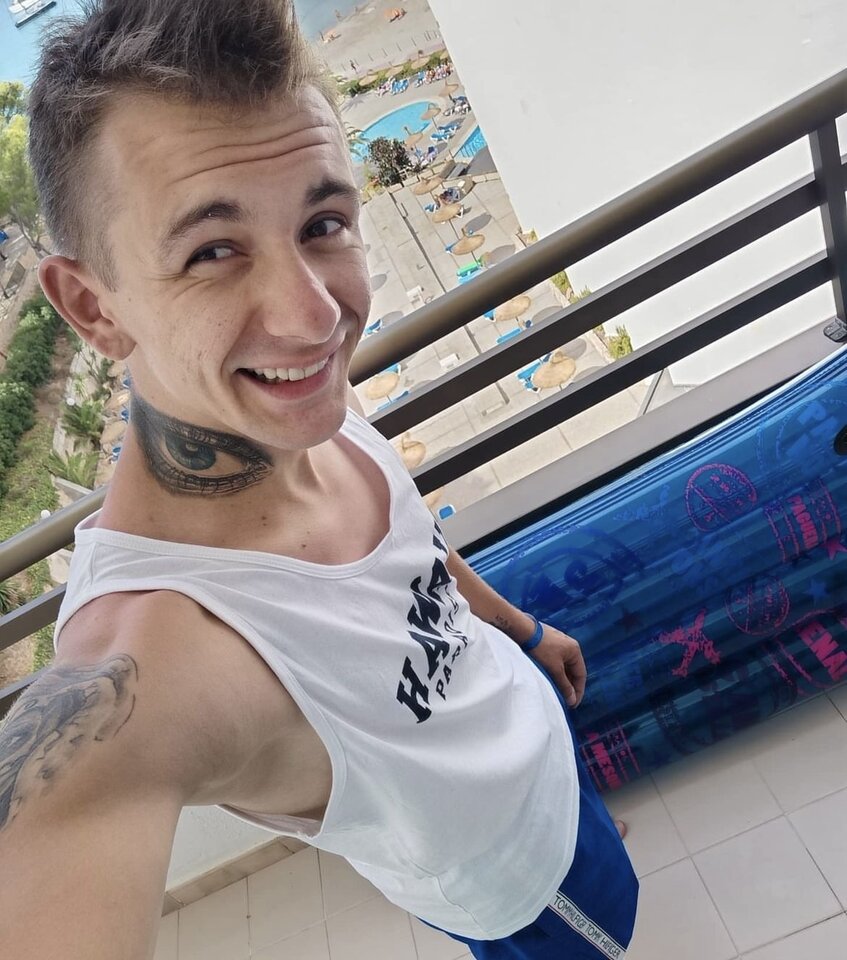 0A604C7E-7E0C-439D-A792-EC8202B26C43.jpeg - Michal0194
