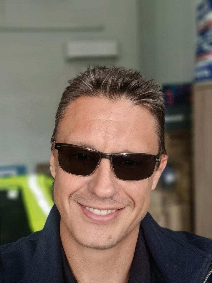 FaceApp_1693840145790.jpg - Vertex_pl