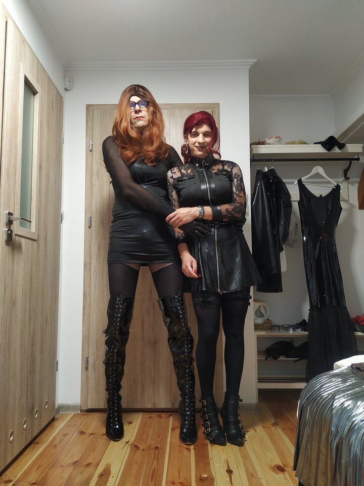 Z koleżanką EwaCross - Adriennecross