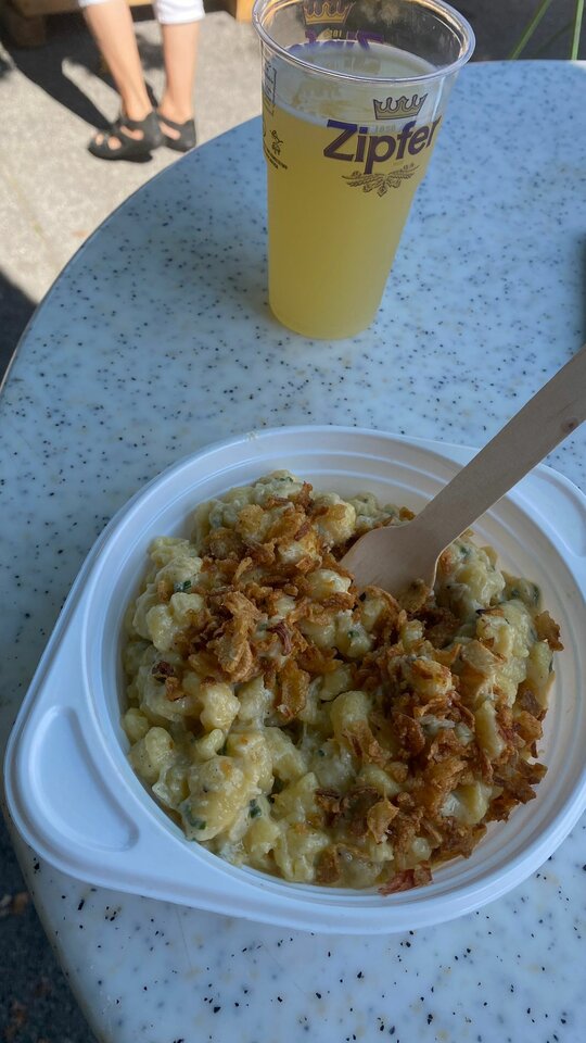 994e2fee-5b8f-4812-89f1-d18f1b11f3d1.jpeg - May_Day