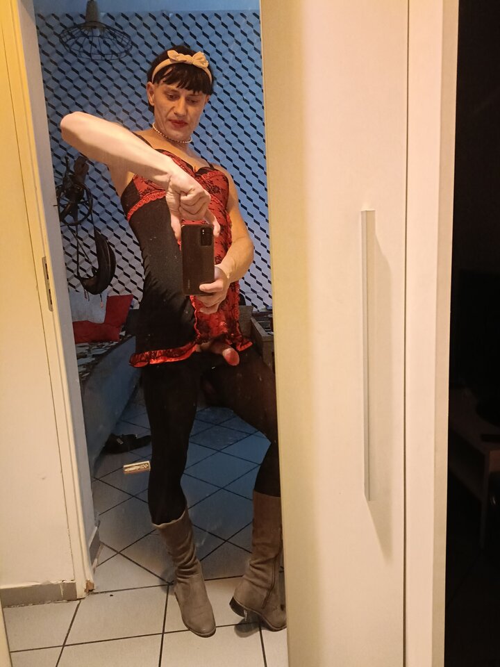 Ktoś tu jeszcze lubi chyba taką szminkę 😘 - Antos5200