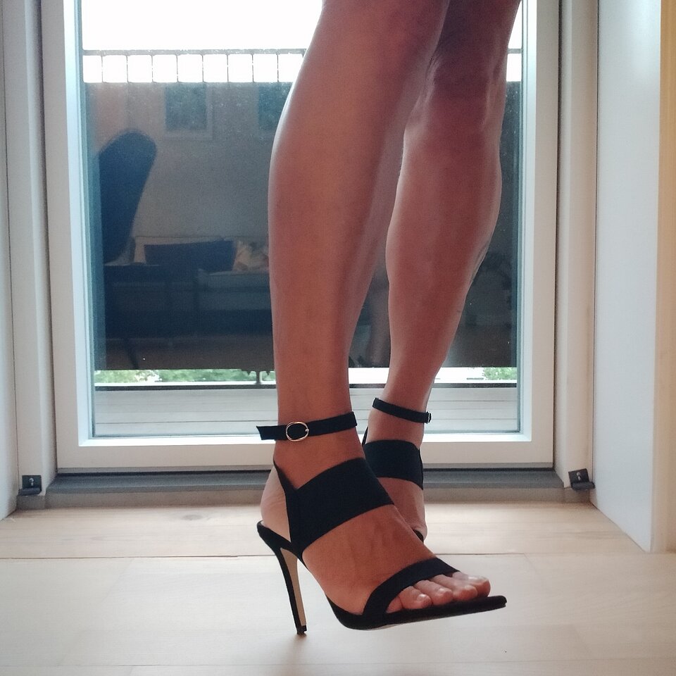 2023-09-12 19.02.42.jpg - MartinkaCross