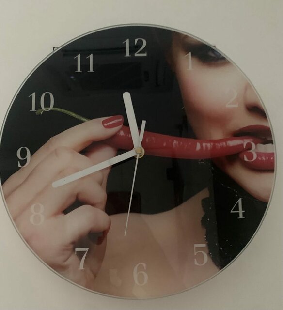 377474468_1312861432952664_5098628993671375016_n.jpg - SwingersBeautyWawa