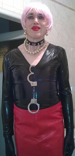 Męska-Suka KOCHA KUTASY w sexie bdsm.😍💋😍