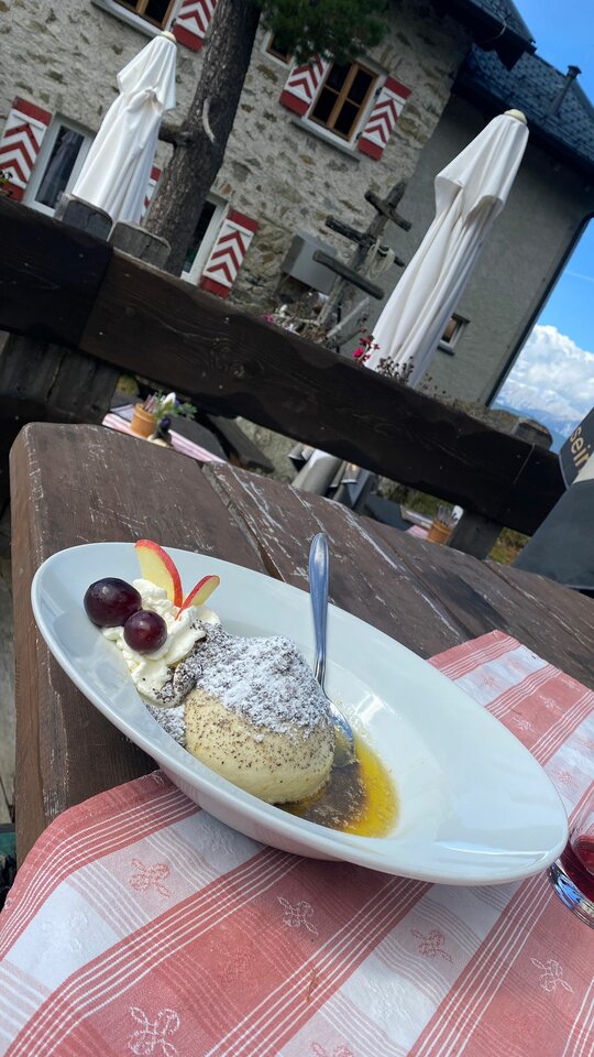 f78ecb49-19ee-4f31-99d1-5a3fa067e101.jpeg - May_Day