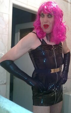 Szminka Męska Suka-Trans.uległa Cipa do obciągania Kutasa.