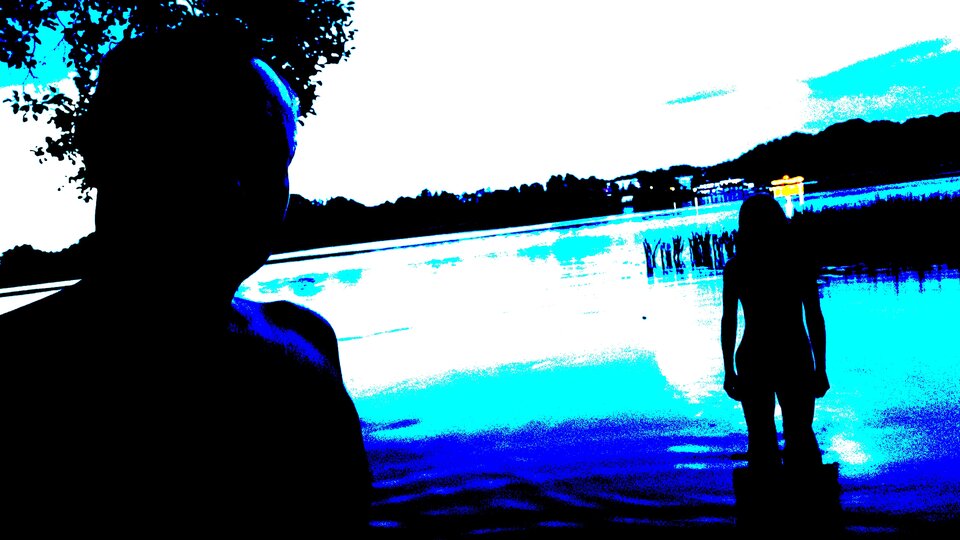 Jezioro wieczorem - Czuli_i_Pogodni