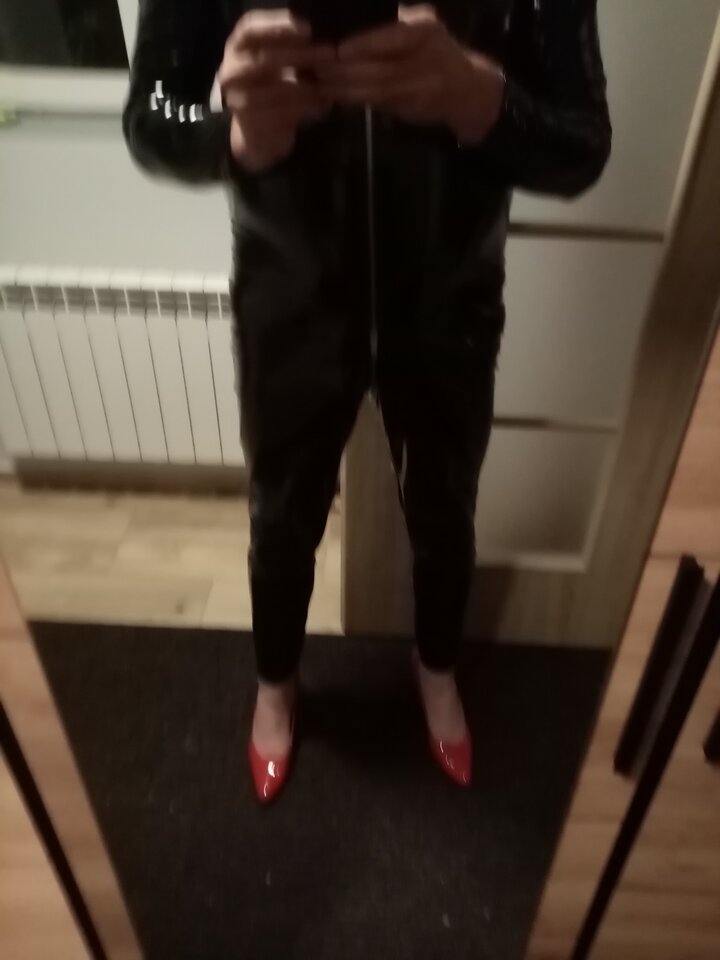 IMG_20230924_192128.jpg - Gloves54