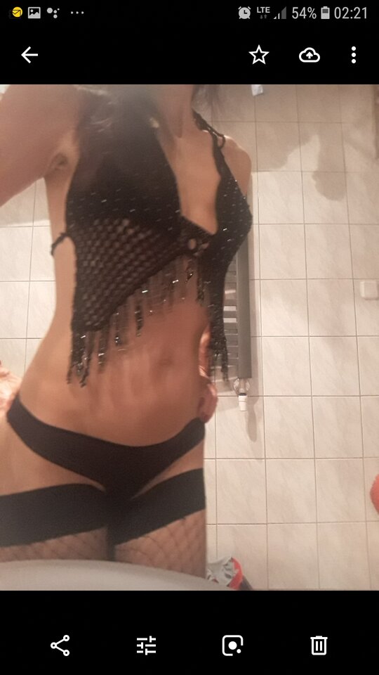 Screenshot_20201004-022133_Photos.jpg - Mala0790