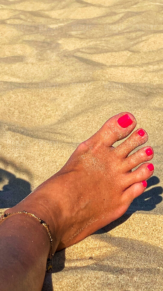 IMG_2666.jpeg - BeeSexy