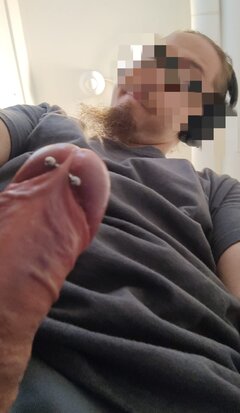 Chciałabym z niego zlizywać soczki innych cipek 🤤🤤🤤