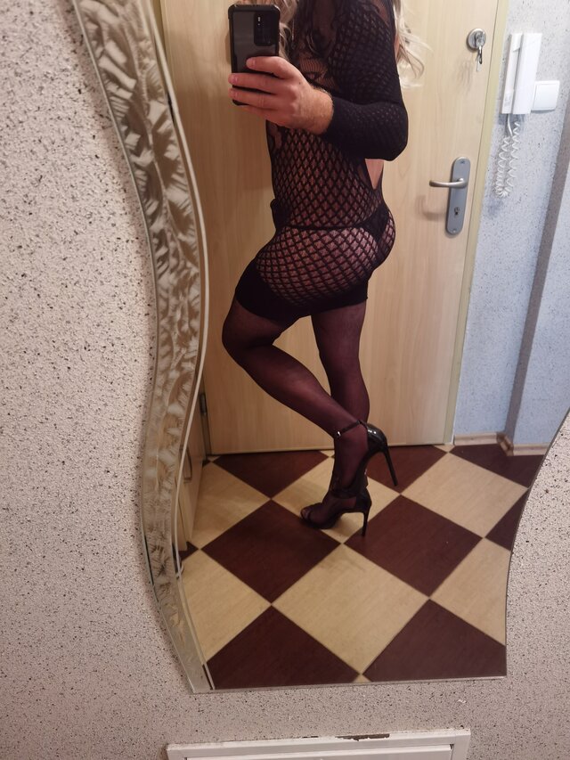 MoniaAjj