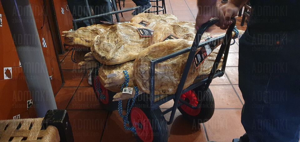 Dostawa szynki wjeżdża 😋😋😋 - Adminki