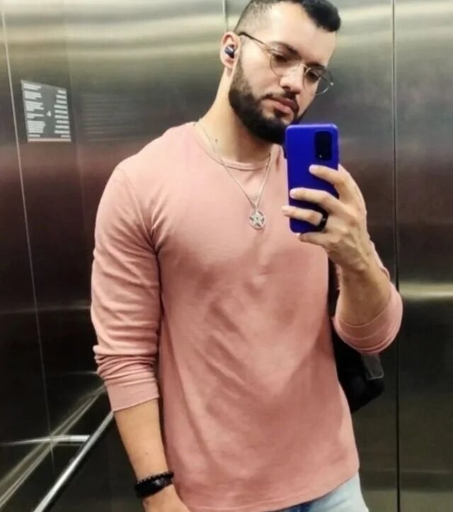 Adamkos222