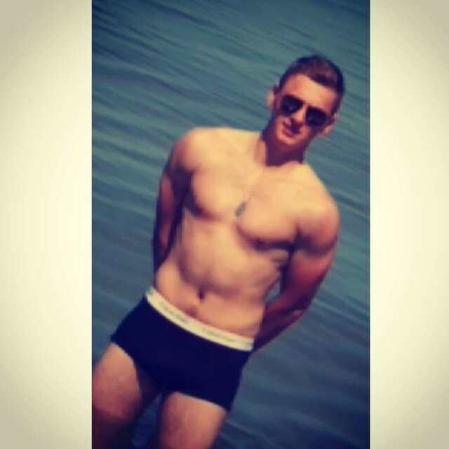 Dyskretnykochanek94