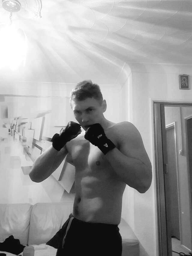 Dyskretnykochanek94