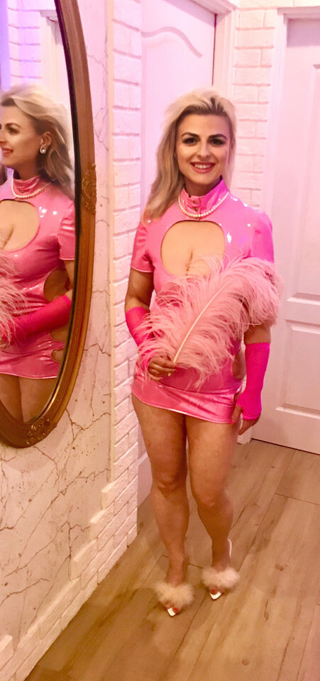 4F7C5F48-6A51-4644-8EF0-EC20C71B879C.jpeg - LadyLaura44