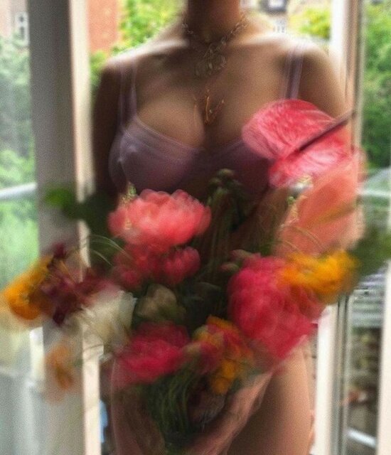 5ca527f72bac1b5fd1af04e398842263.jpg - Molly00