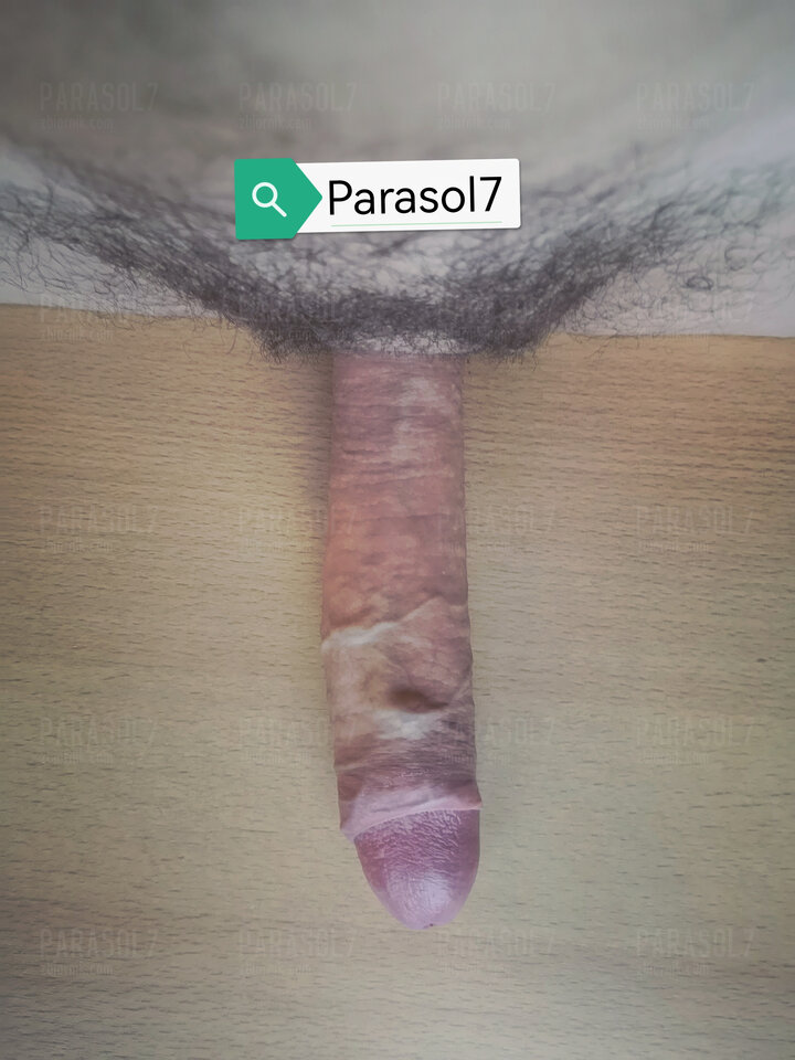 Podobno moda dziś taka. Na zarośniętego PTAKA 😁 - parasol7