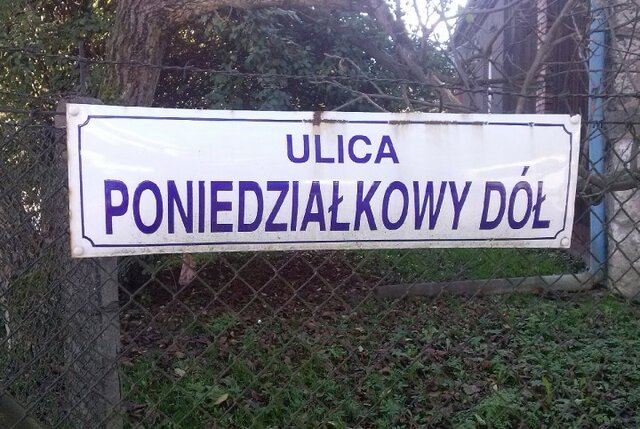 ten straszny poniedziałek - parkaczyczy