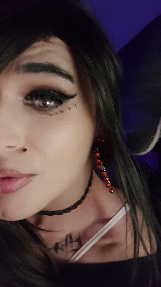 Snapchat-1883751700.jpg - TransKitty