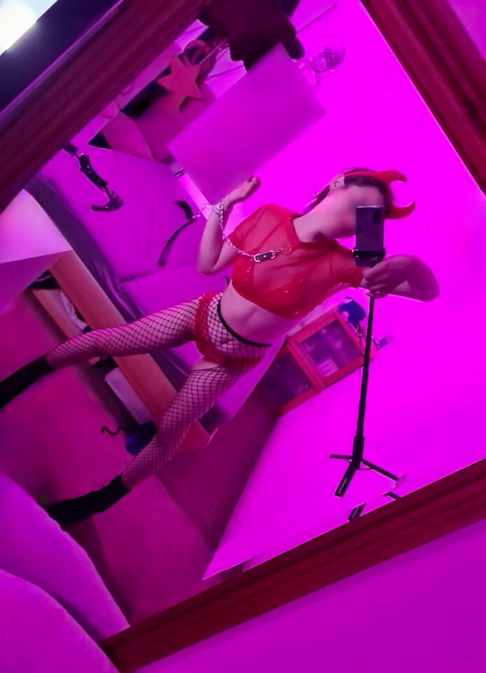 Niby zniewolona a taka szczęśliwa... - TravelLovers