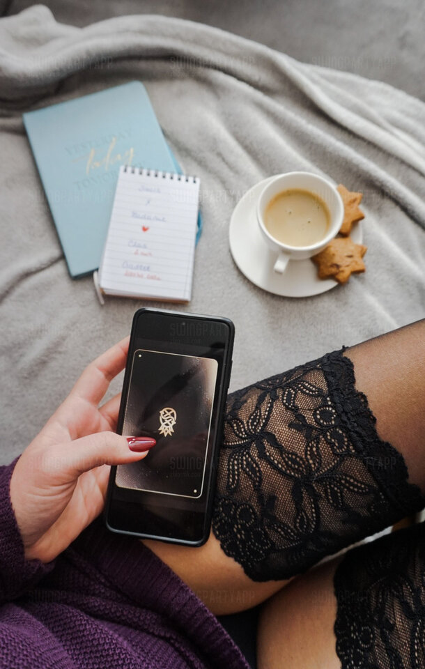 Monday.jpg - SwingPartyapp