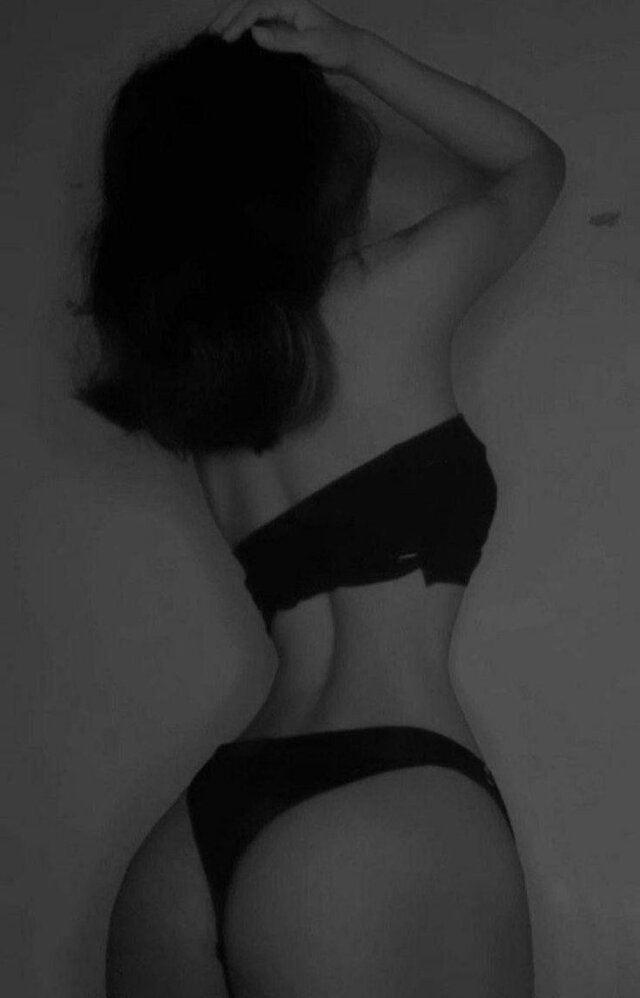 Sexibrunetka12