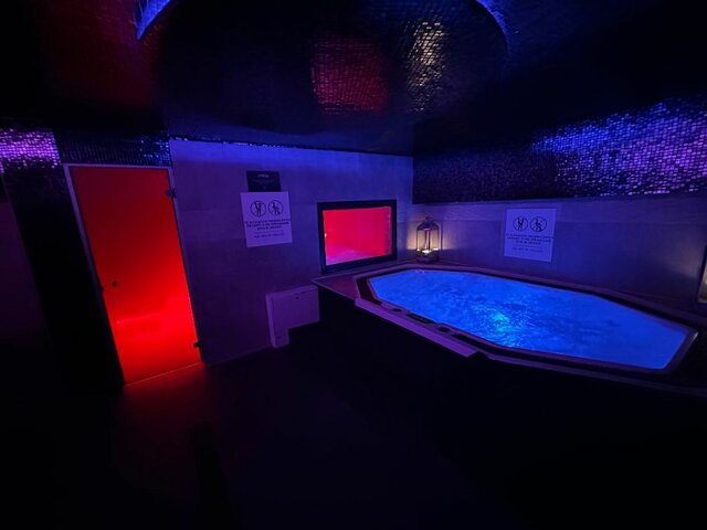 SAUNA | JACUZZI | SAUNOWANIE | LAVA CLUB - LavaClub