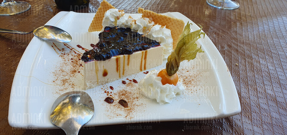 Sernik z koziego sera - Adminki