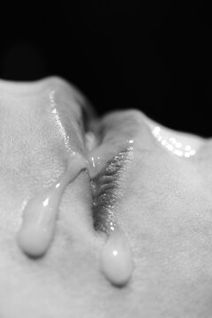 Prawdziwa sperma na ustach