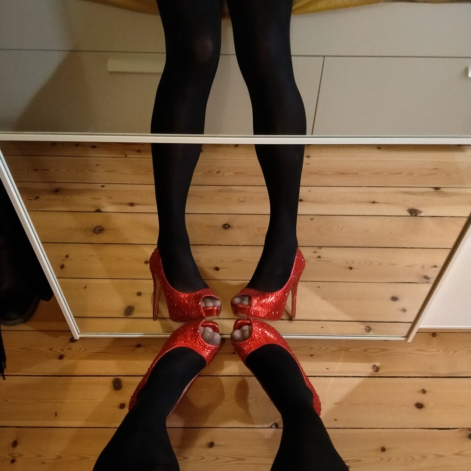 2023-11-23 07.46.10.jpg - MartinkaCross