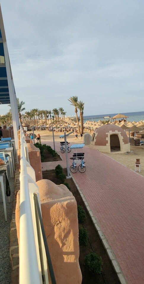 received_1117997719183879.jpeg - 45parunia