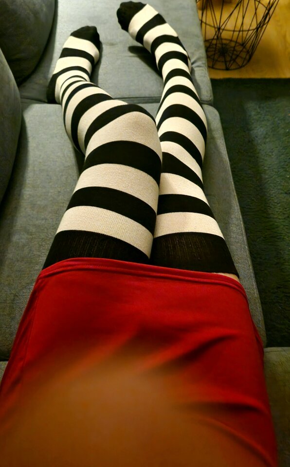 1000010006.jpg - Longlegs40