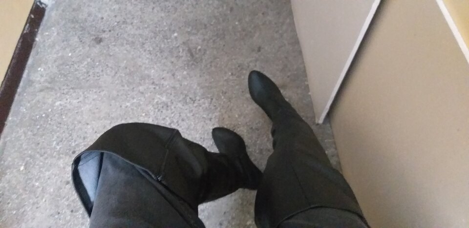 20231129_101012.jpg - Rubber_gloves