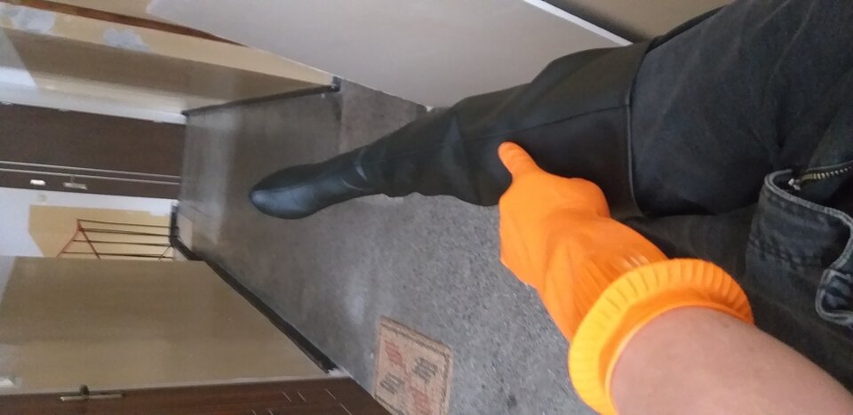 20231129_100955.jpg - Rubber_gloves