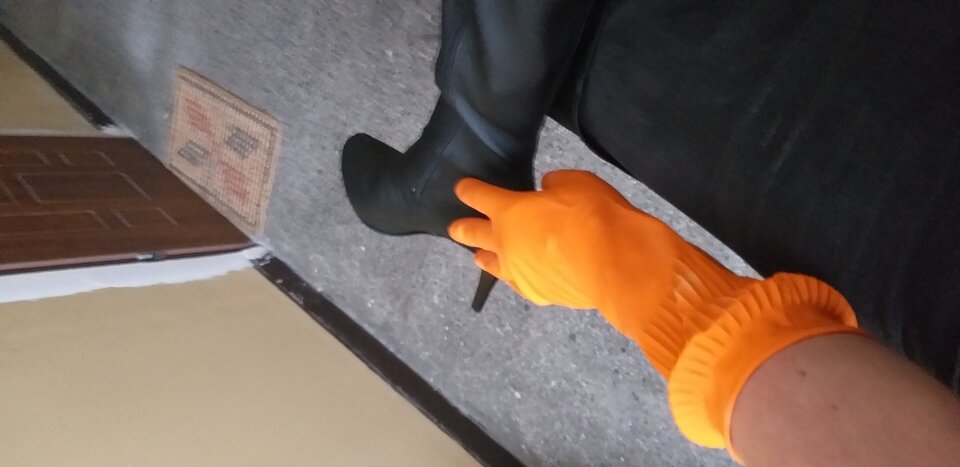 20231129_101027.jpg - Rubber_gloves