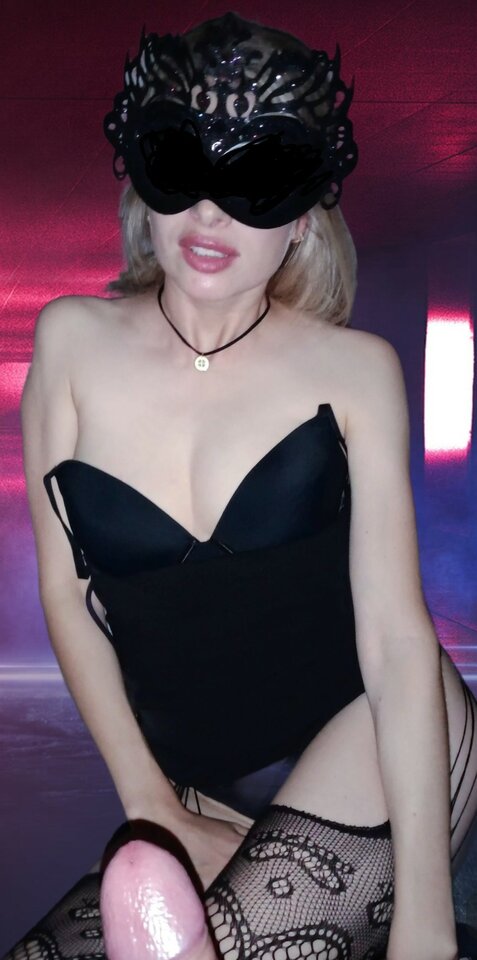 Screenshot_20231203_161711_FaceApp~2.jpg - Wifeshared