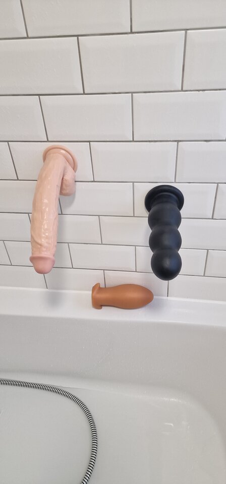 1000011438.jpg - DildoloverUk
