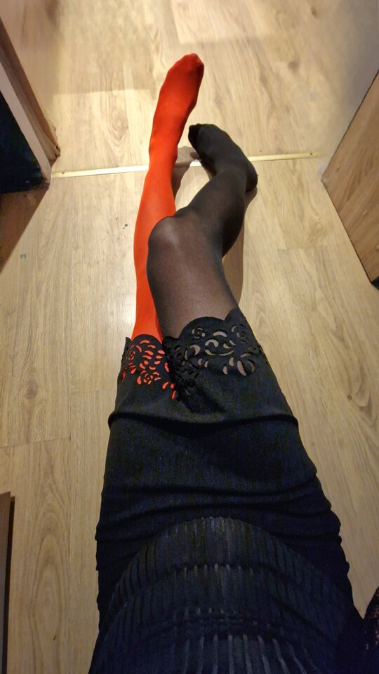 1000010536.jpg - Longlegs40