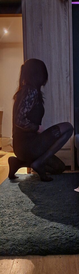 1000010640.jpg - Longlegs40