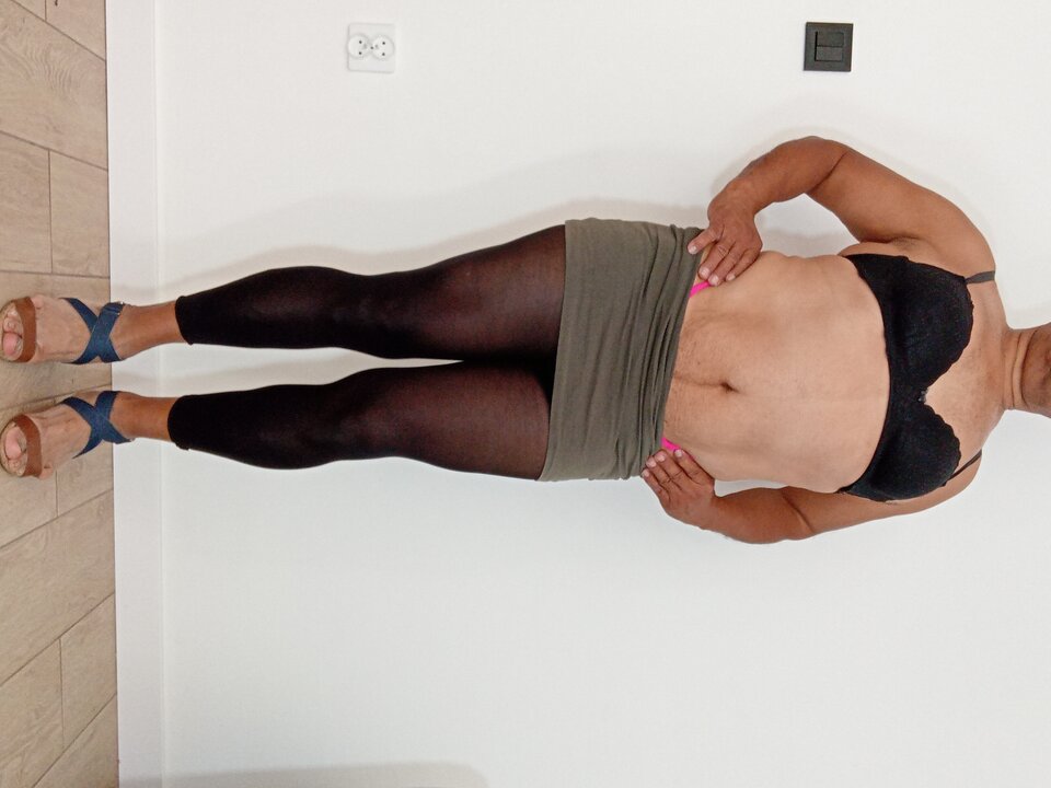 1000053624.jpg - lickemydick