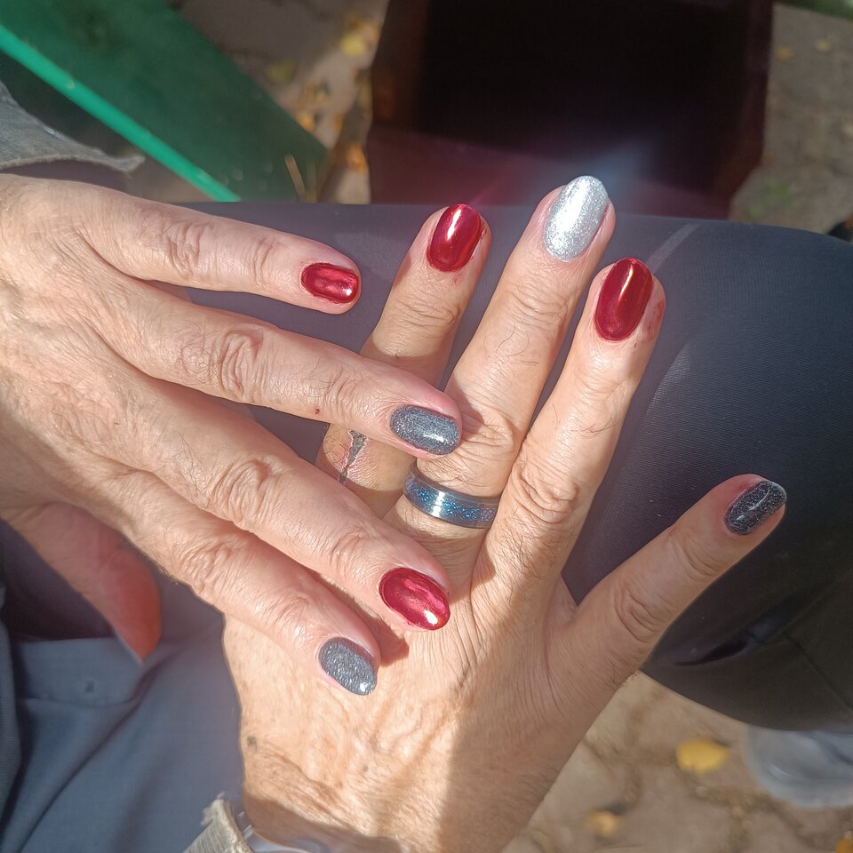 Paluszki mojego męża 💅 - Zona_lubi_przy_mezu