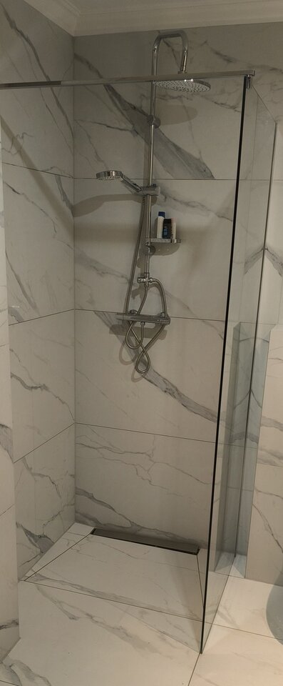 1000007034.jpg - para25_19GALWAY